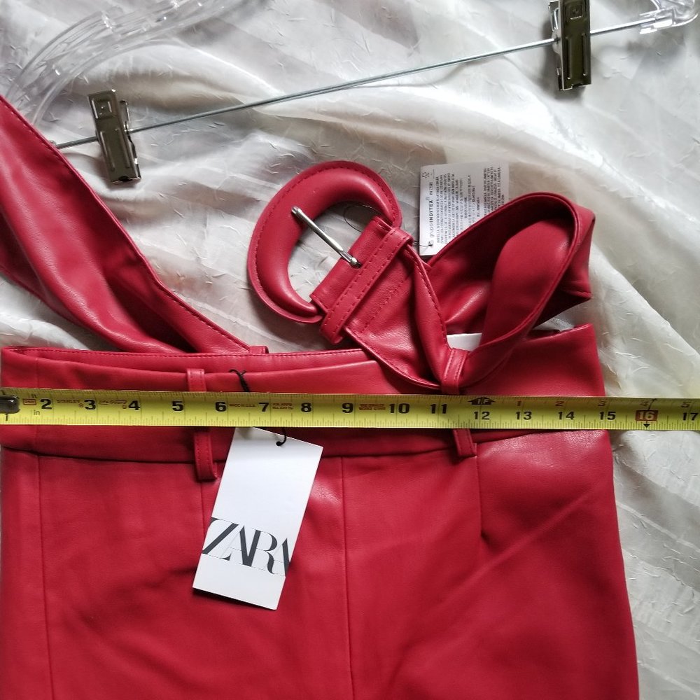 High- Waisted Faux Leather leggings SOLD - Picture 9 of 11